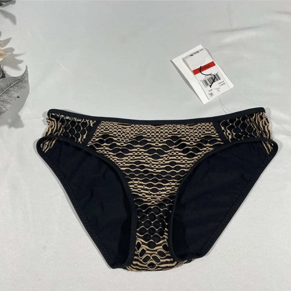 NEW Becca [‎ XS ] Reveal Hipster Bikini Bottoms in Black/Tan